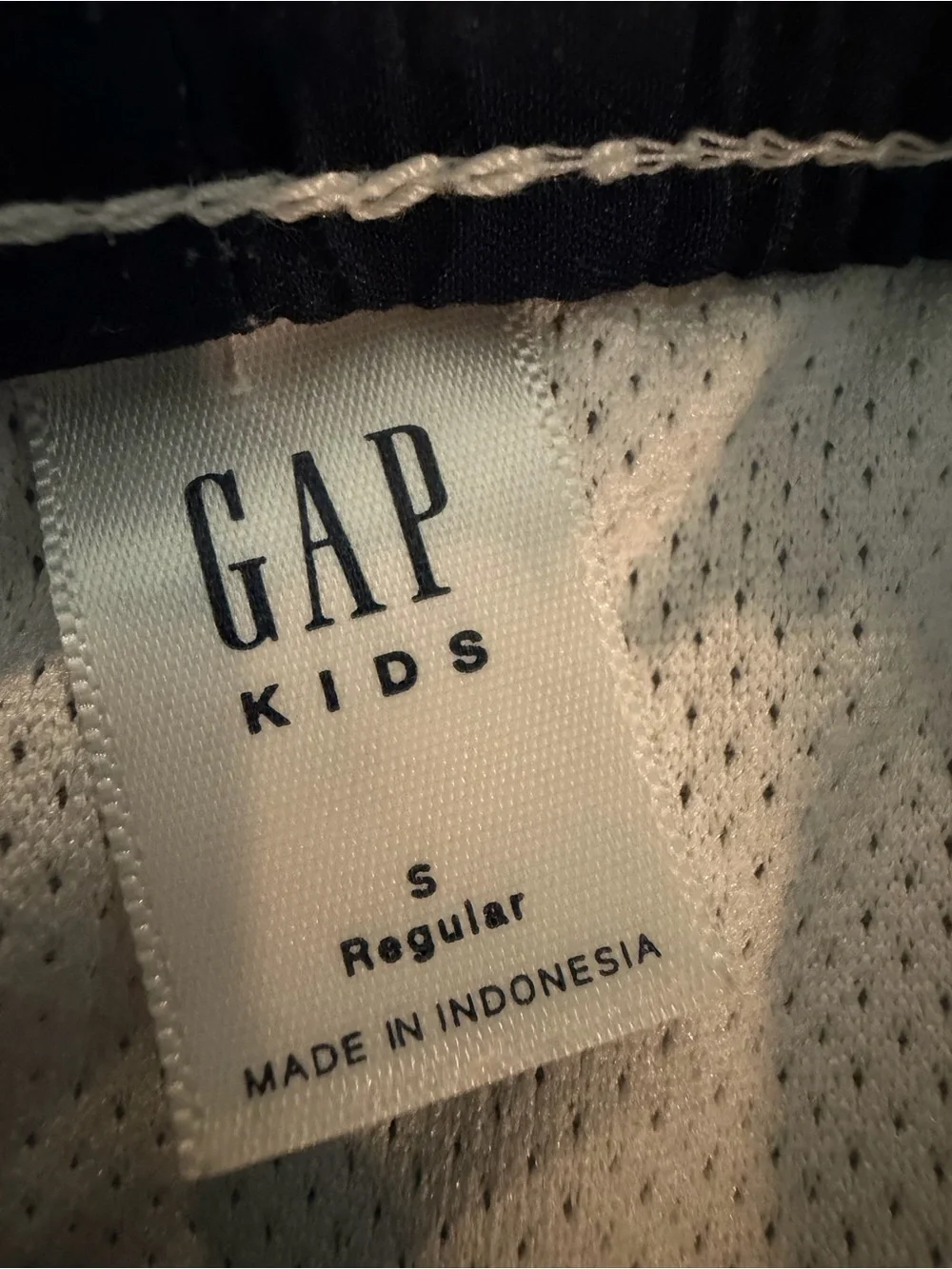 New GAP Kids White and Navy Athletic Shorts Size Small